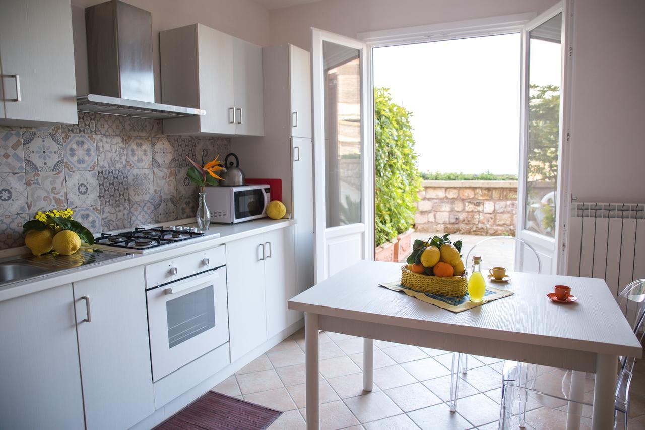 Lemon Flats Bed and breakfast